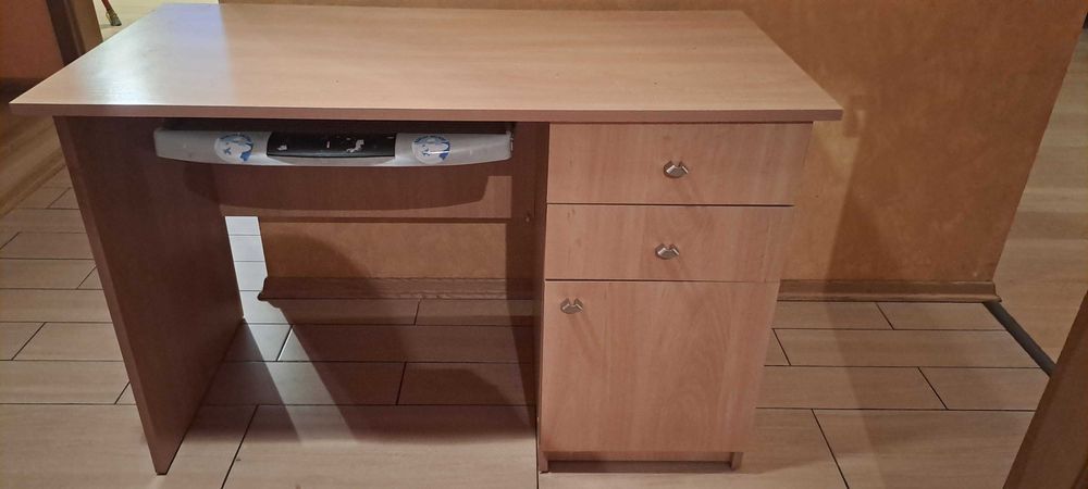 Biurko z płyty 120x60