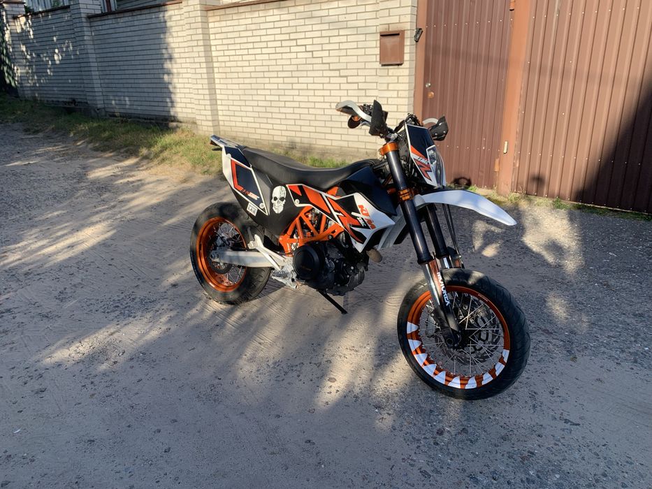 KTM 690 SMC sypermoto