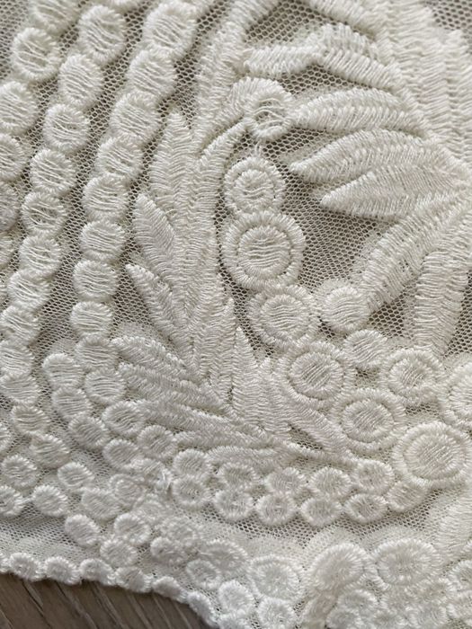 Bluzka damska w stylu boho Vila haftowana  kremowa 36/38