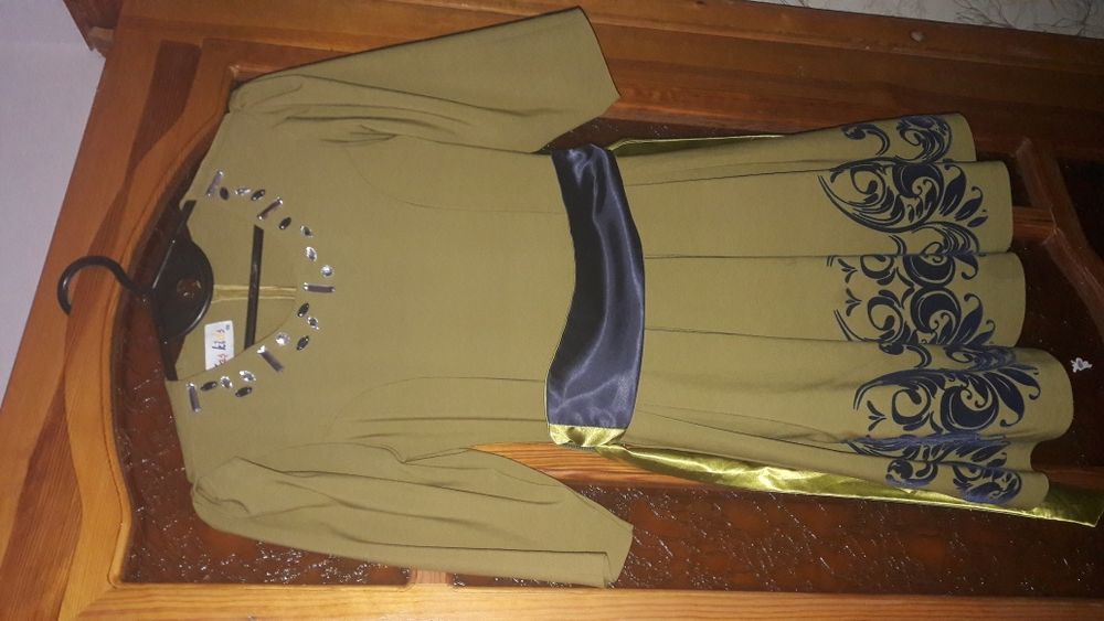 Платье на девочку