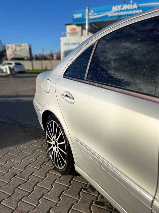 Mersedes W211 Rok 2003