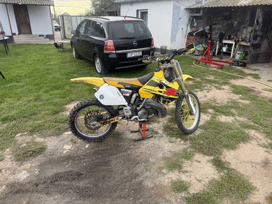 Suzuki RM 250 cross