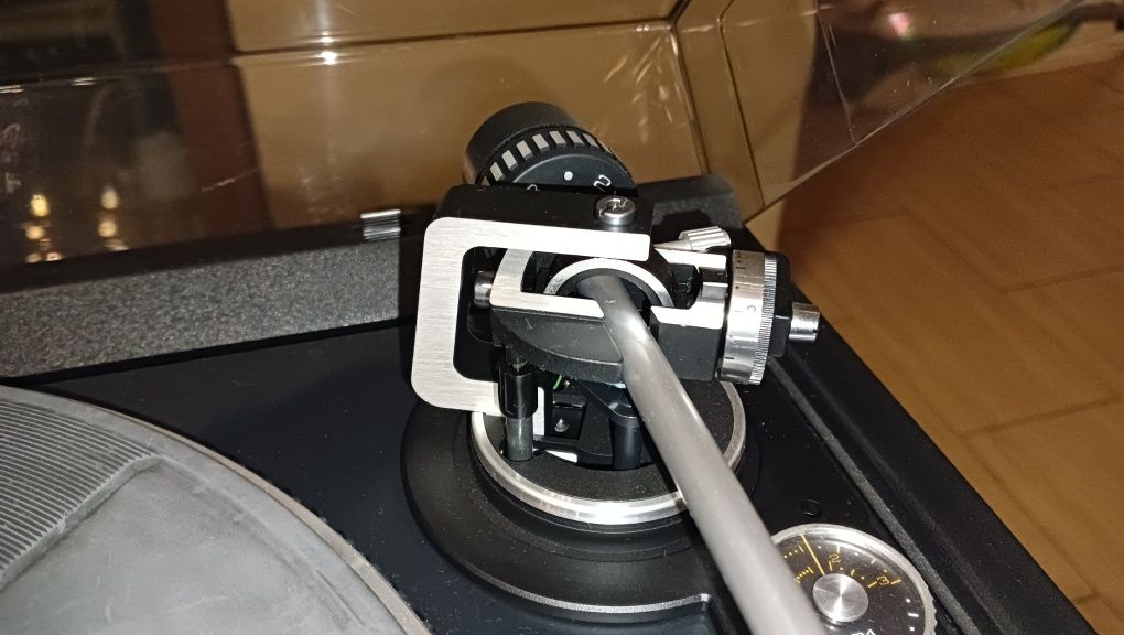 Gramofon dual 621