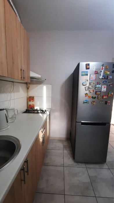 Продам хорошую однокомнатную Жк 7 Небо! Средний этаж! Укомплектована!