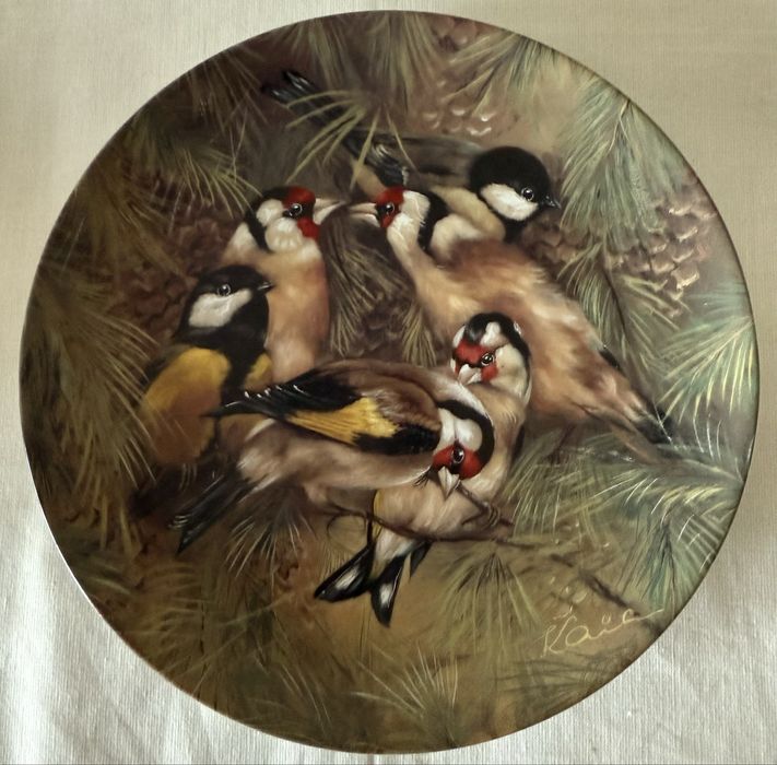 Вінтаж: колекція настінних тарілок .