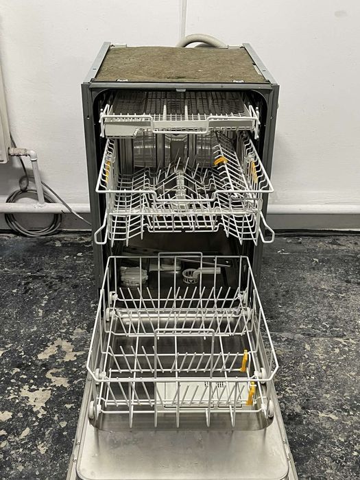 Вбудована посудомийна машина Miele G 1562 SCVi