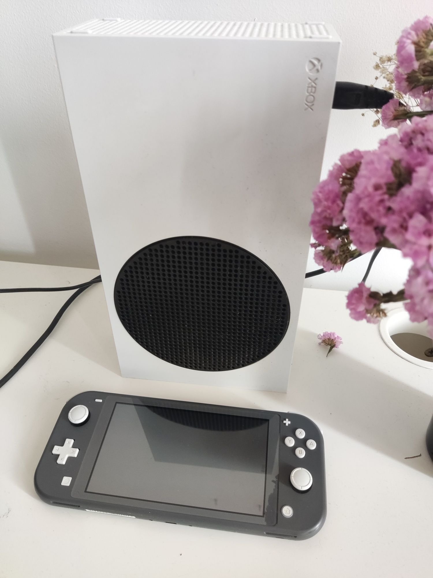 Xbox Series S + Nintendo Switch Lite (Ler descrição)
