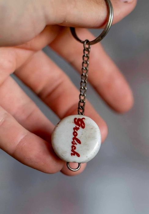 GROLSCH Lager FOB Brelok Reklama Ceramiczny topper na butelkę piwa Vtg