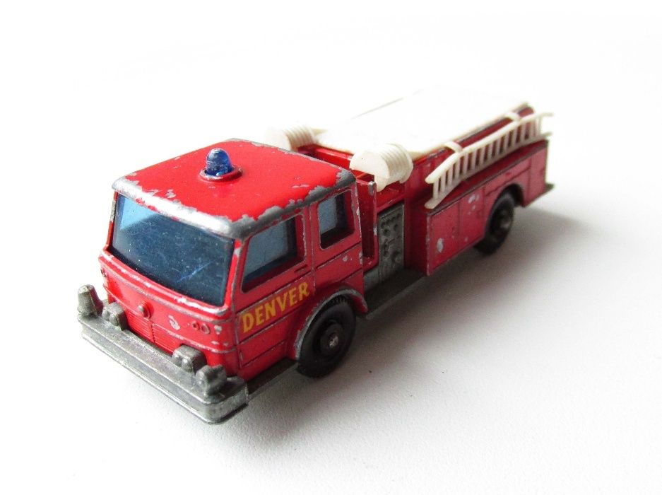 MATCHBOX модель Матчбокс 29 Fire Pumper Truck пажарная 1960 год.