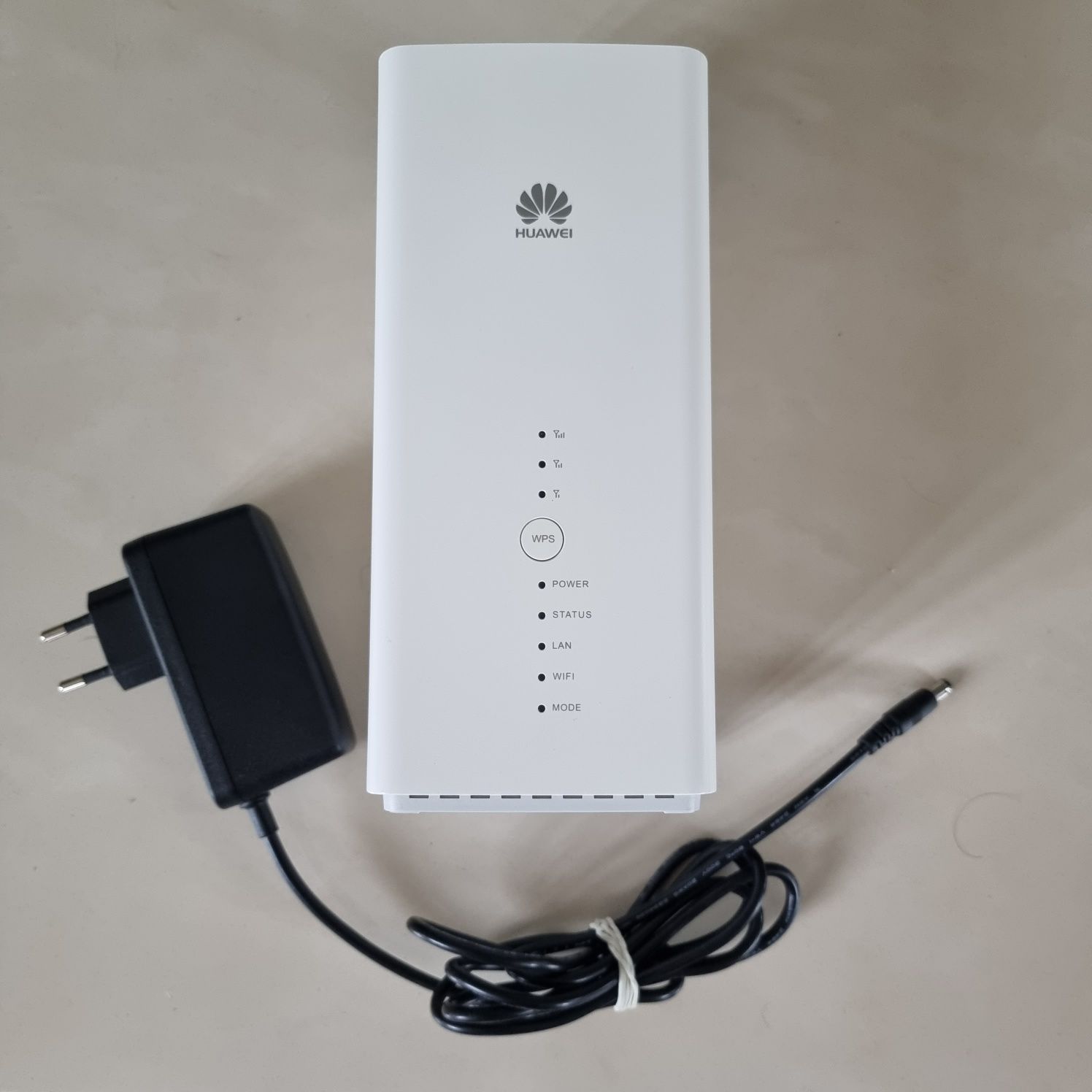 Huawei B618s router LTE+ cat11 600 Mbps 4G+ bez simlocka modem do TV