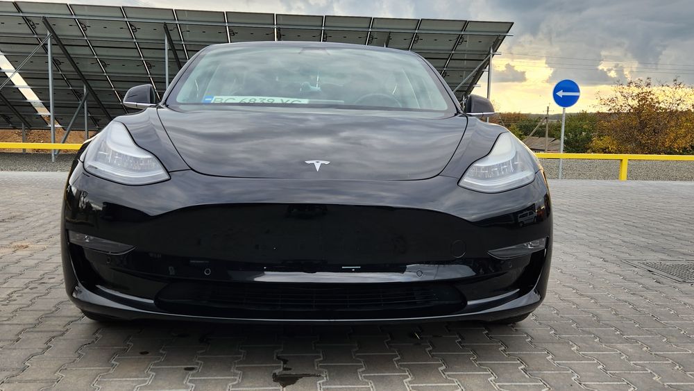 Tesla Model 3 Long Renge