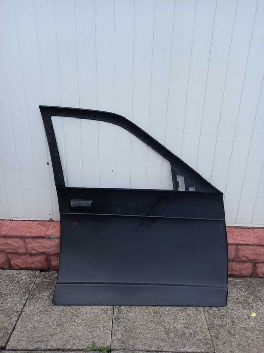 Филенка  на  переднюю дверь левая на ВАЗ-2110