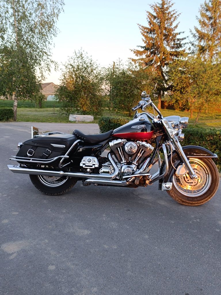 Harley Davidson Road King.Zadbany,doinwestowany.Oplaty ważne do 2025.