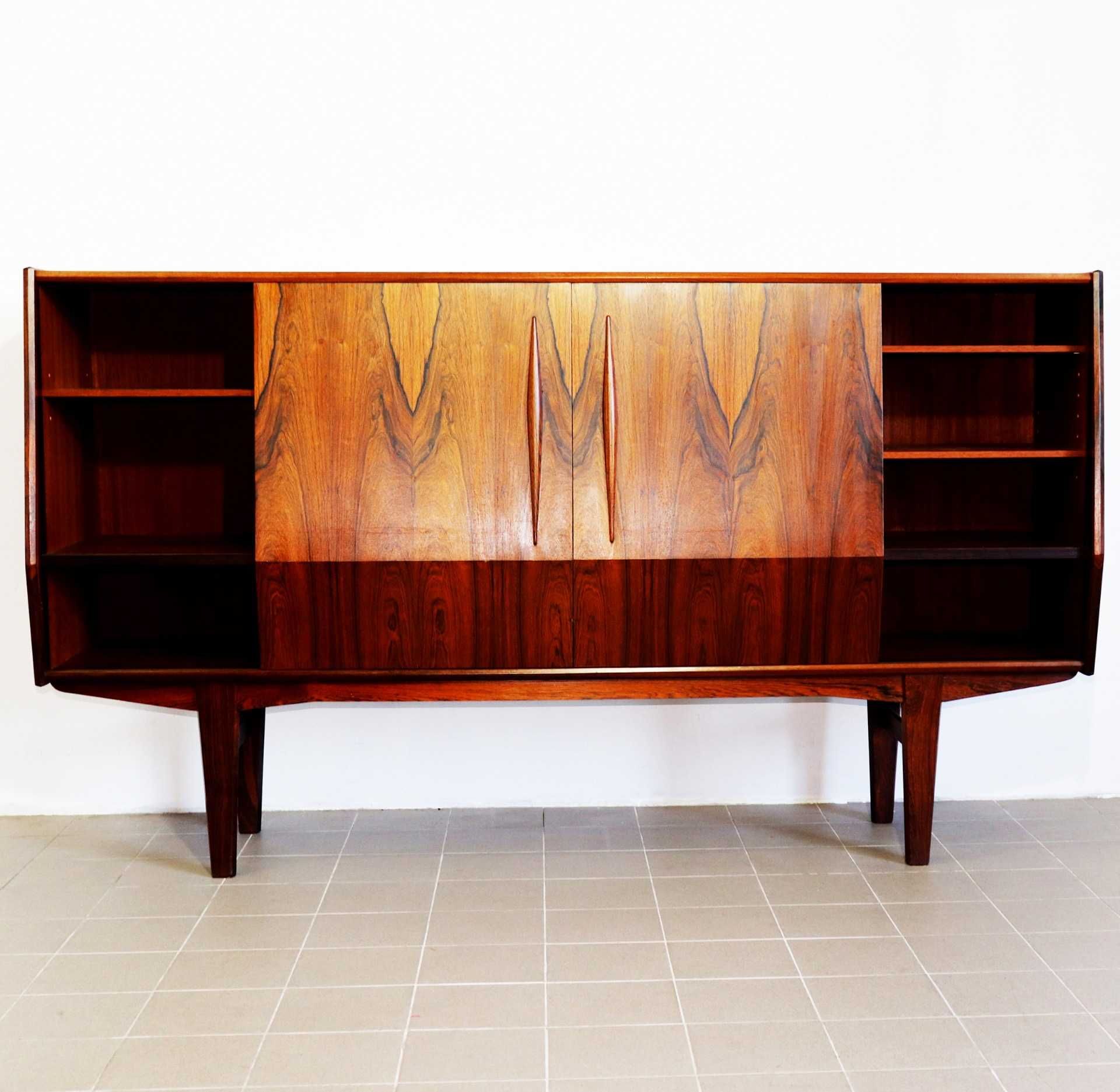 Sideboard em pau santo de origem Dinamarquesa