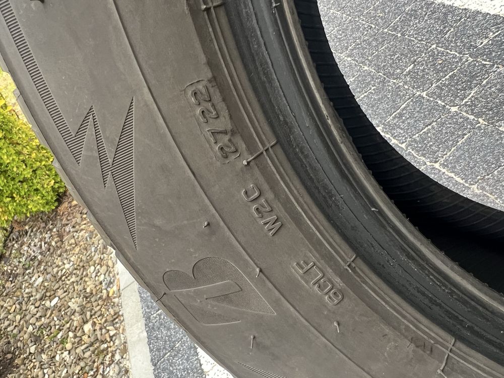 Opony bridgestone blizzak lm 005 r17 215/65 z 2022r 4szt