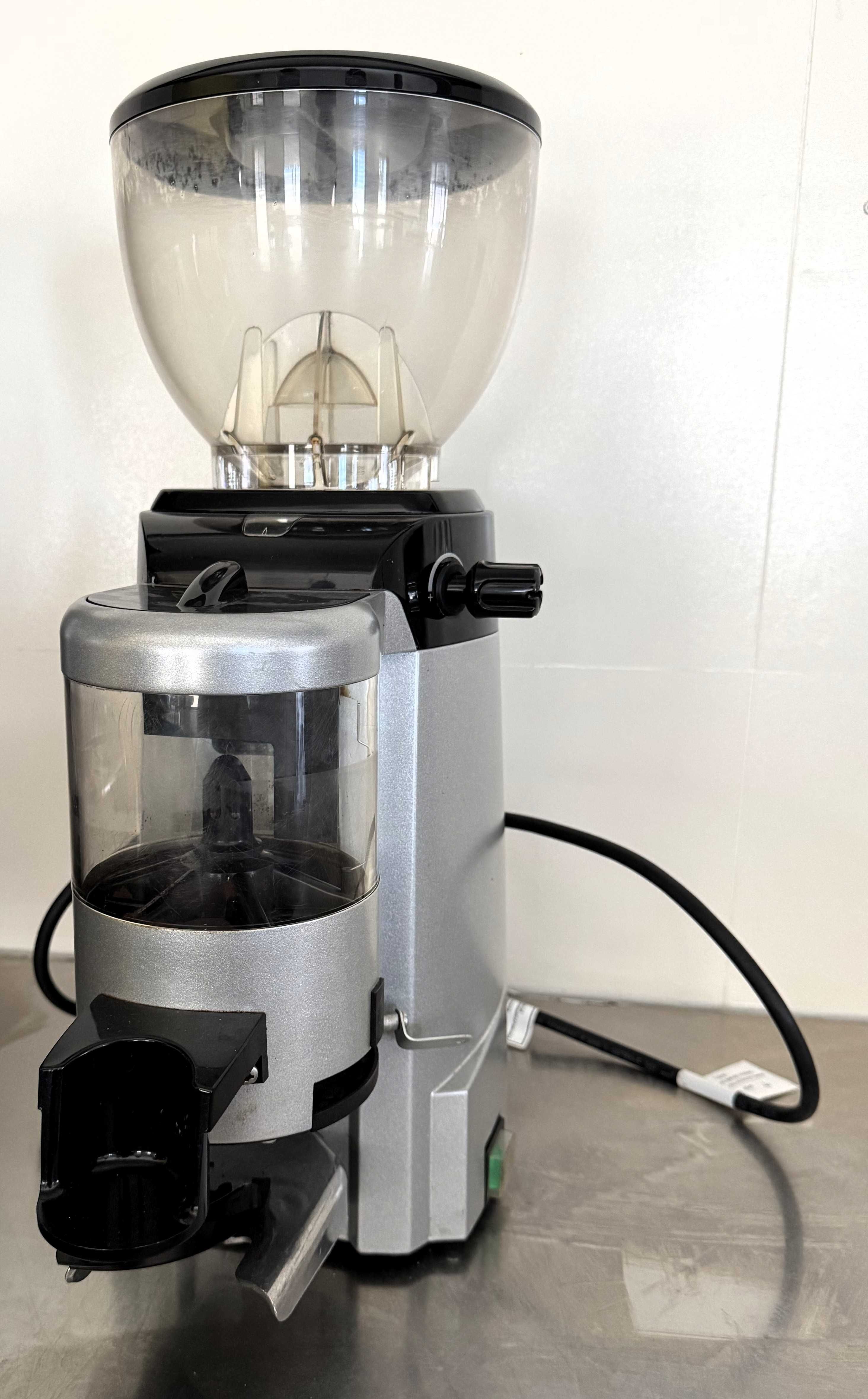 Moinho de Café Profissional – Usado, Pronto a Funcionar
