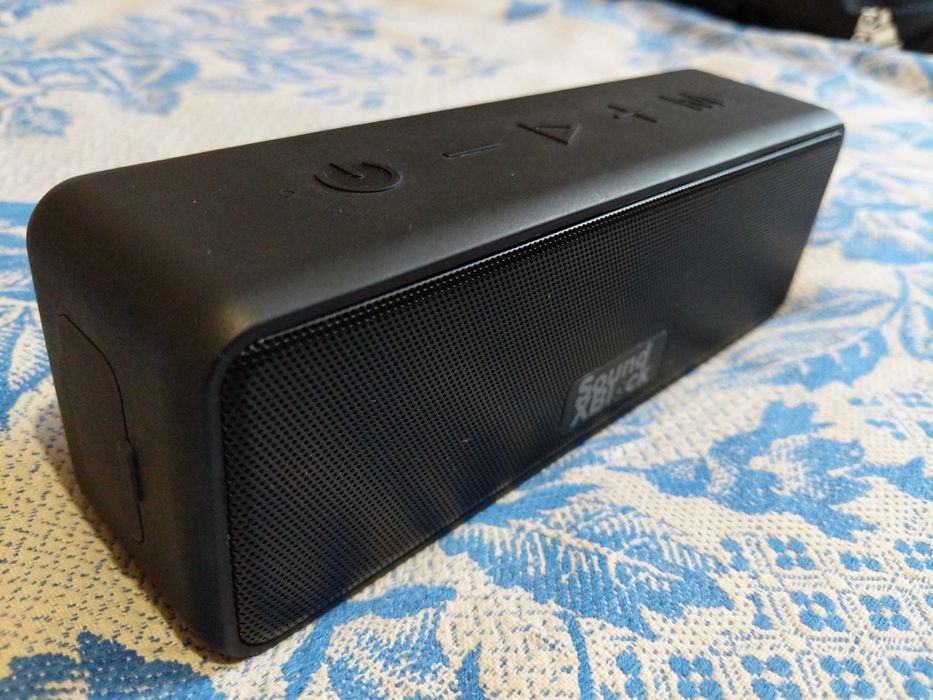 Колонка портативна 2E SoundXBlock Black. Чудовий стан.