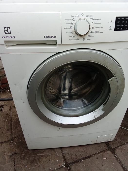 Продам стиральную машину Electrolux на 6 кг