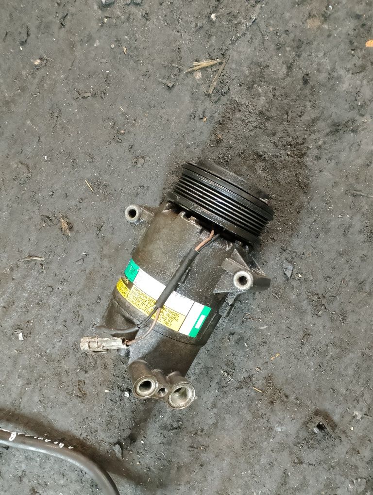 Kompresor klimatyzacji opel Zafira b 1.9 CDTI
