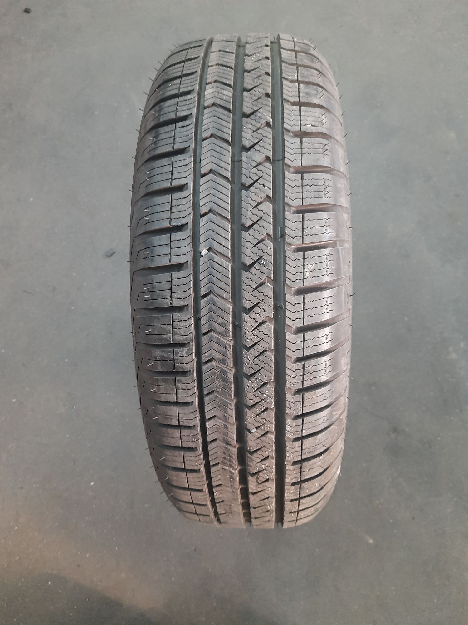 Opona 185/65R15 88T Vredestein Quatrac 5