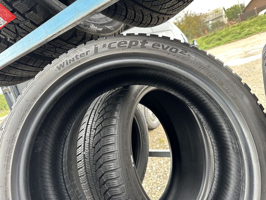 Шини б/у 225/40 R18 Hankook 4шт