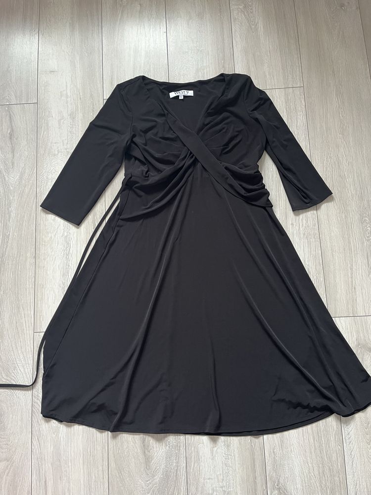 Czarna sukienka