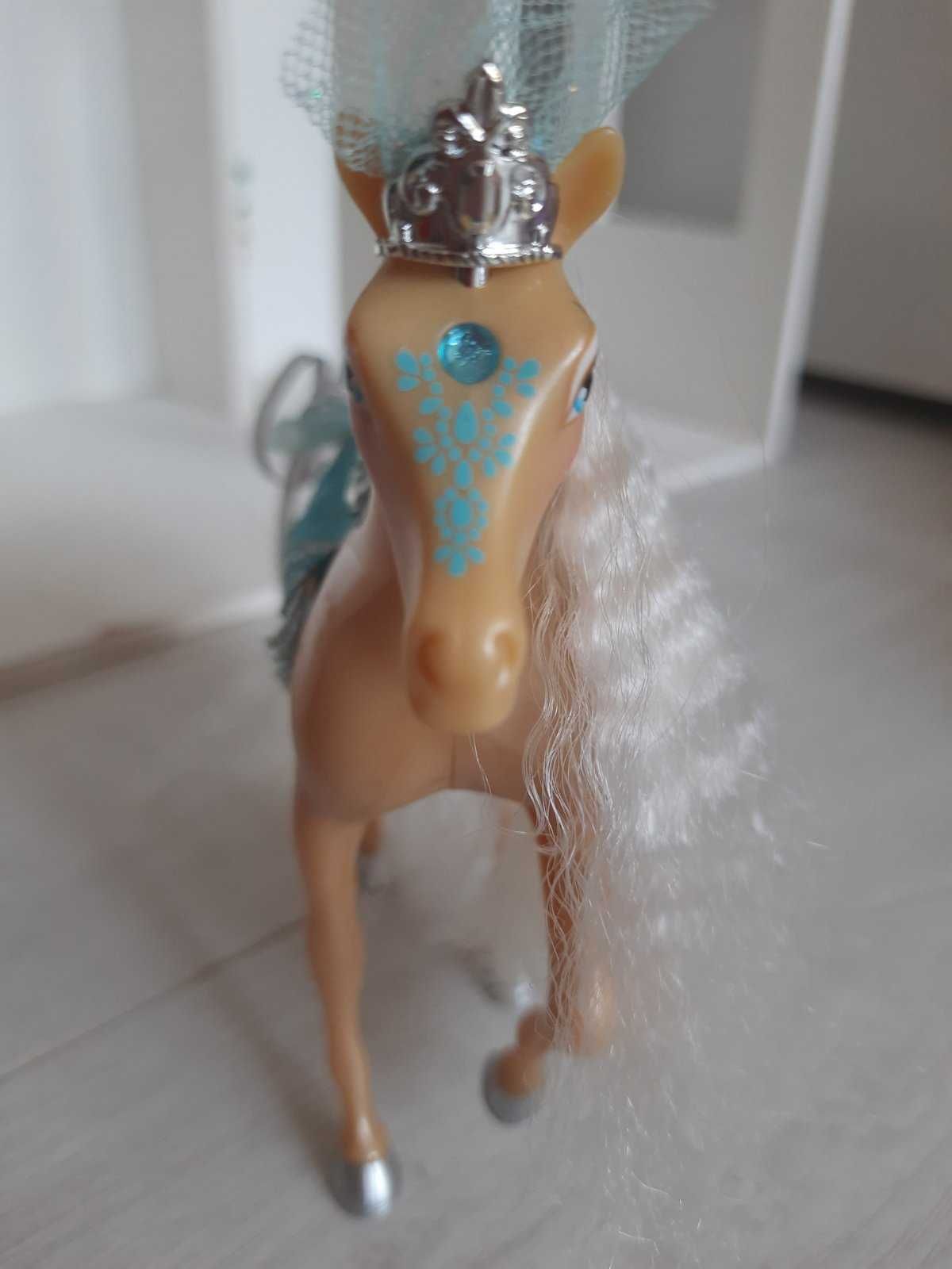 Лошадка Pony Royal