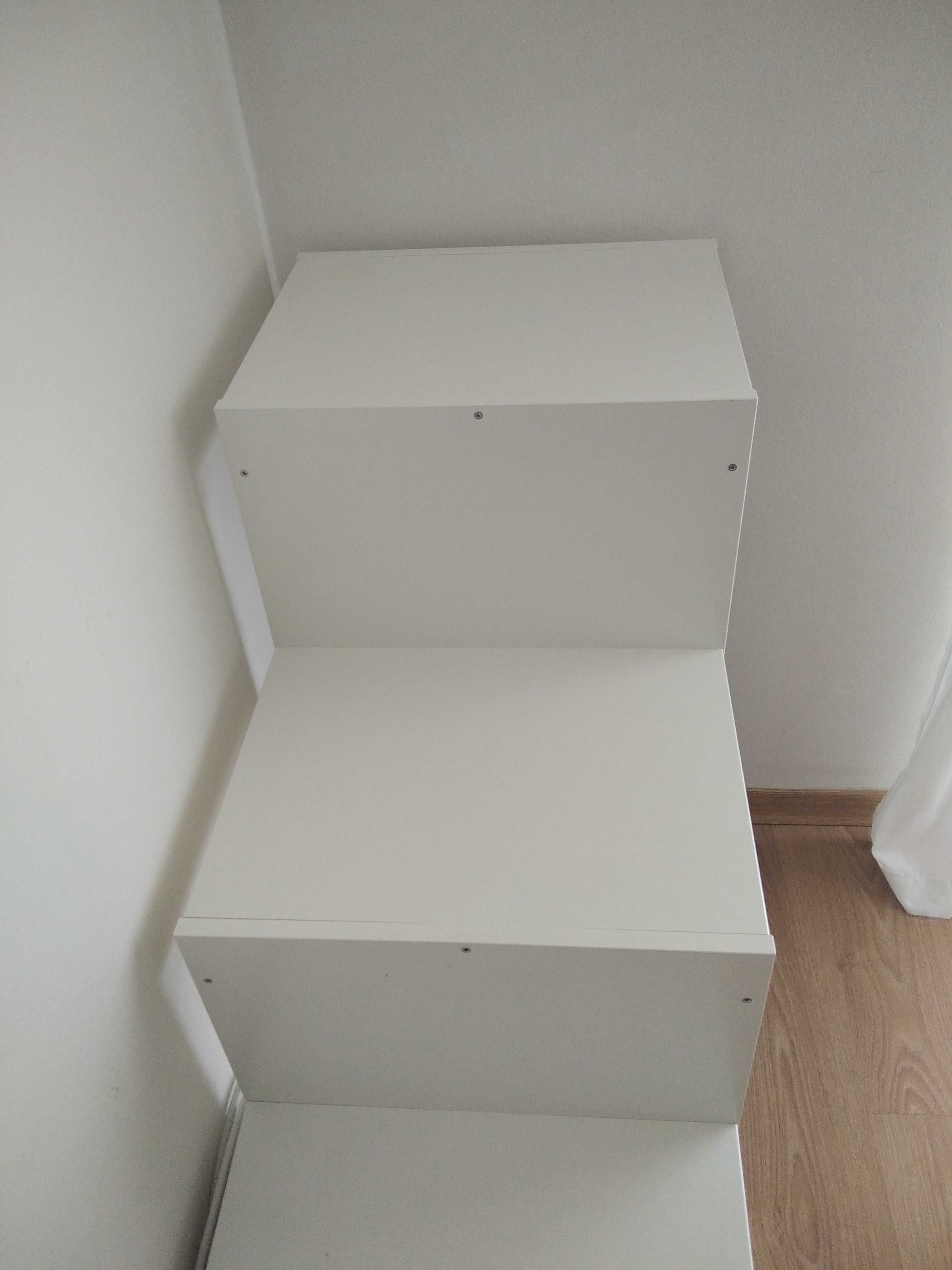 Estante IKEA criança