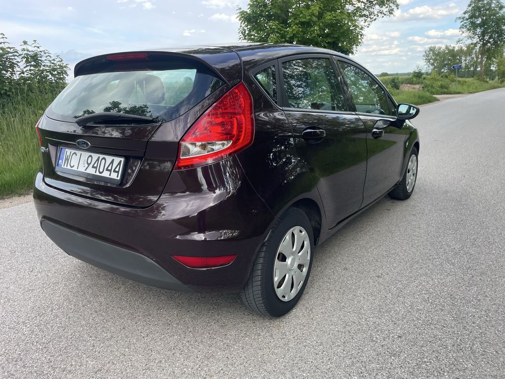 Ford Fiesta MK7 1.6 TDCi 90KM 2010r 5-drzwi klima eko miejski