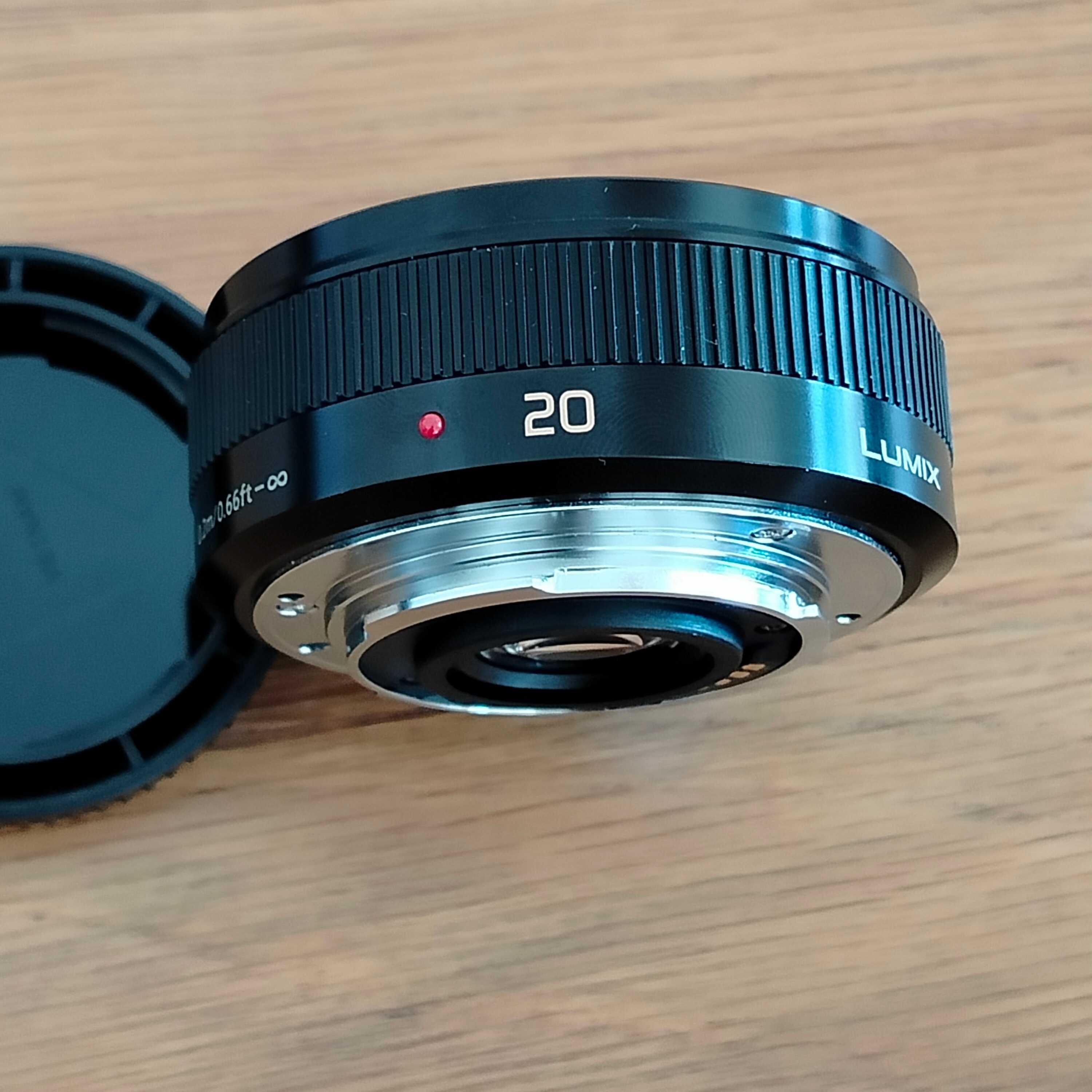 Lente PANASONIC 20mm f/1.7 II Pancake Micro 4/3 Preto MFT M43