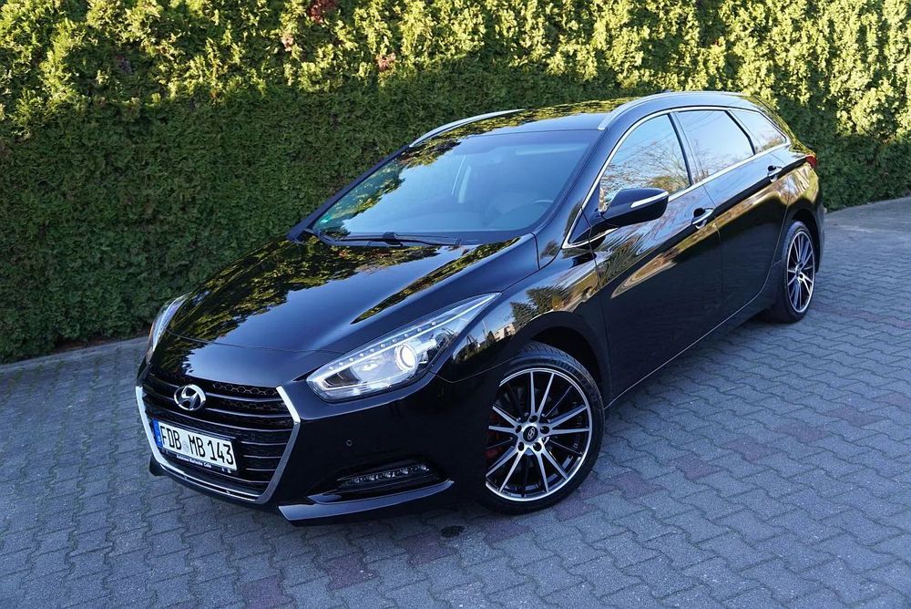 Hyundai i40 PREMIUM Kamera Skóry Nawigacja Ledy FABRYCZNY LAKIER Automat ! 2X KOŁA