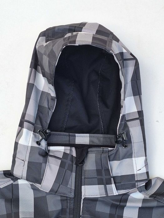 Трекингова вітровка, софтшел Weissenstein