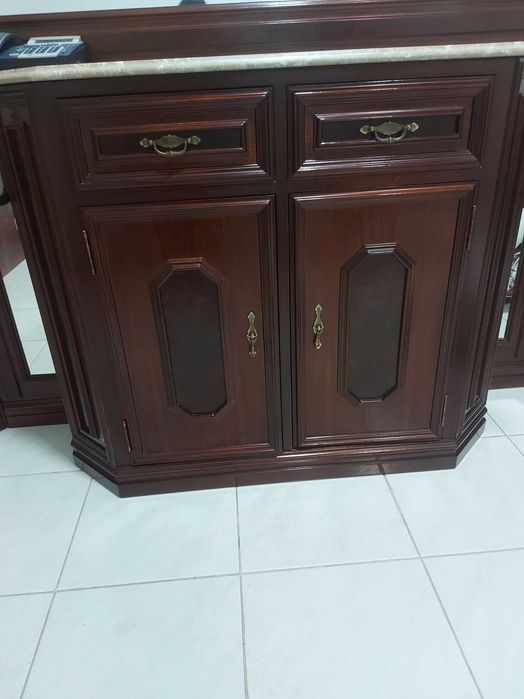 Movel com marmore como novo