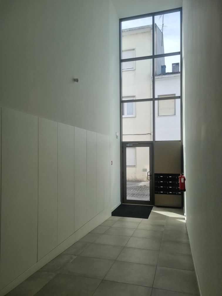 T1 C Terraço, c Novo, Prox Costa Cabral
