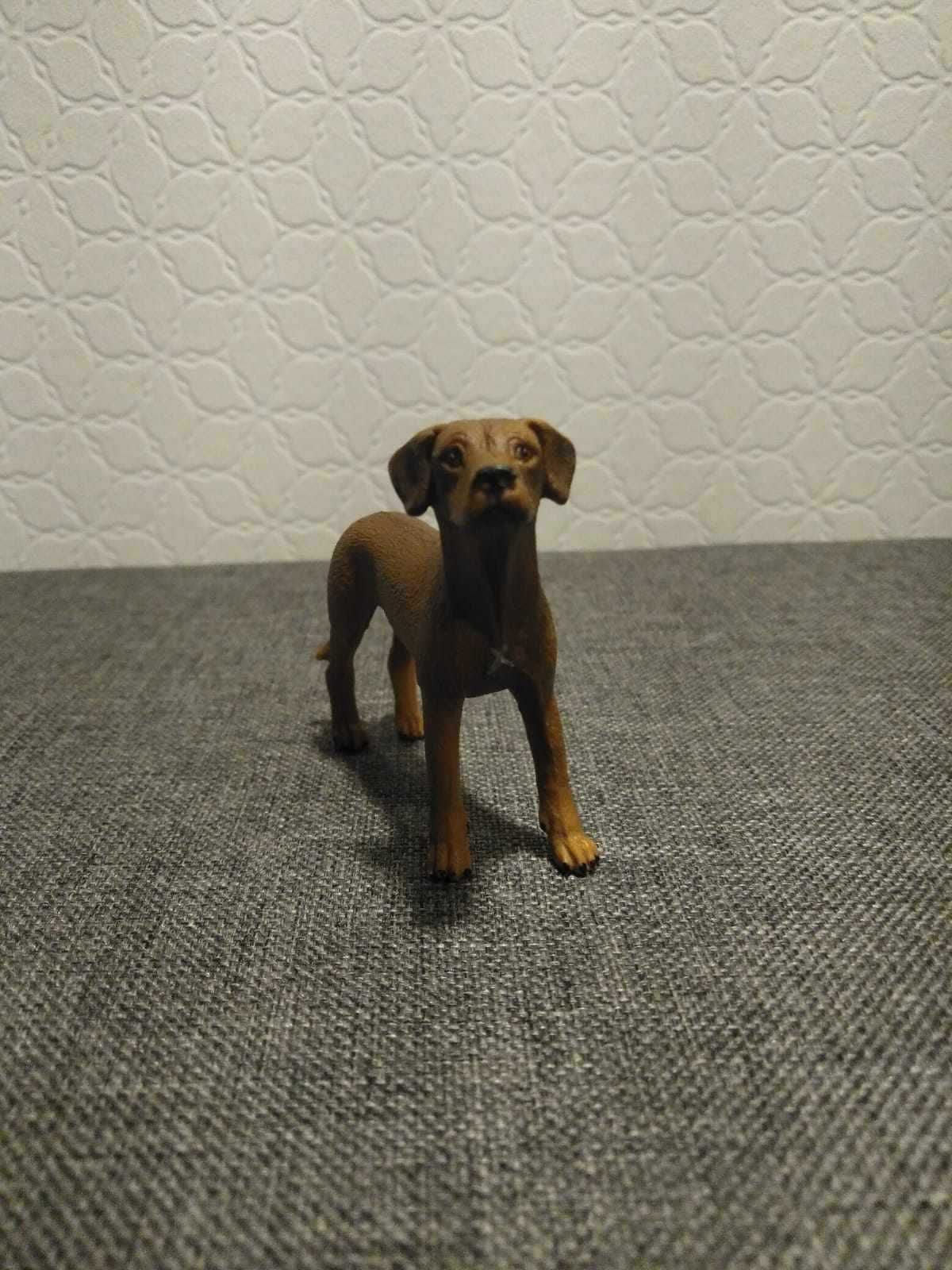 Piesek firmy Schleich