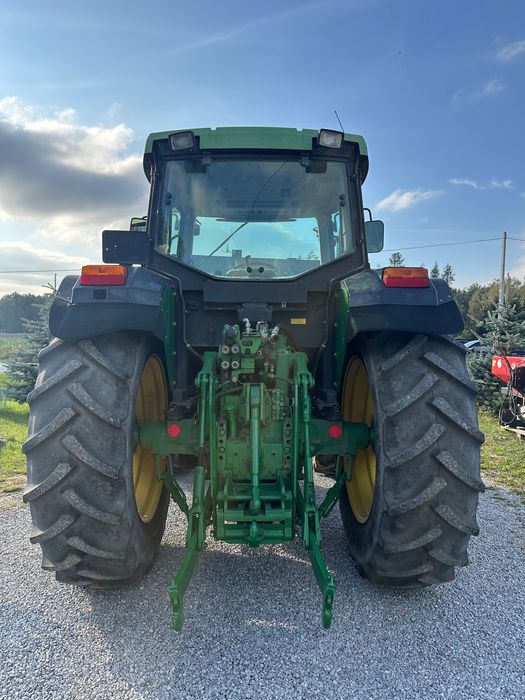 Ciągnik John Deere 6210