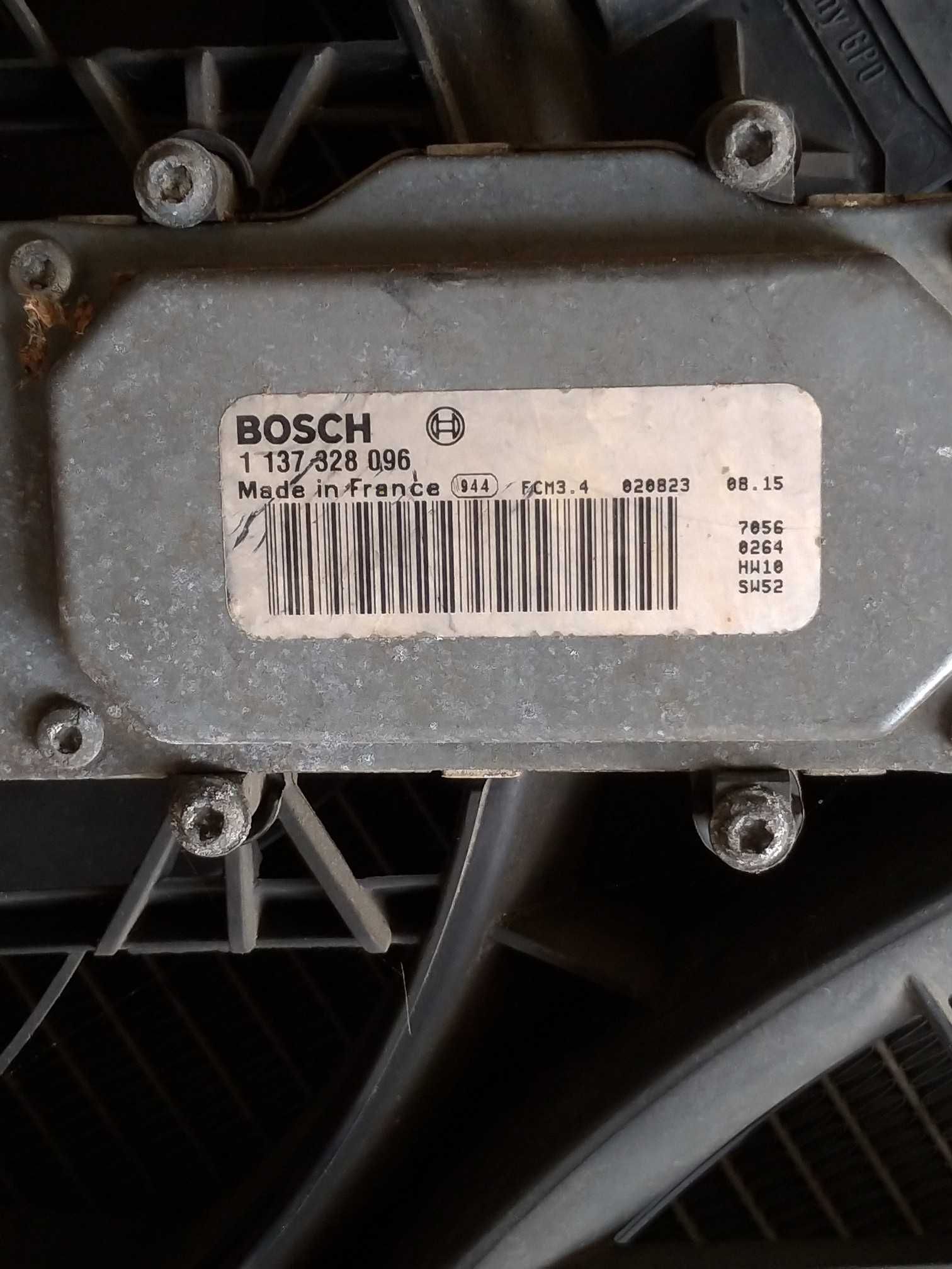 Radiador agua, ventilador original Bosch VW Touareg 3.2V6 AZZ.