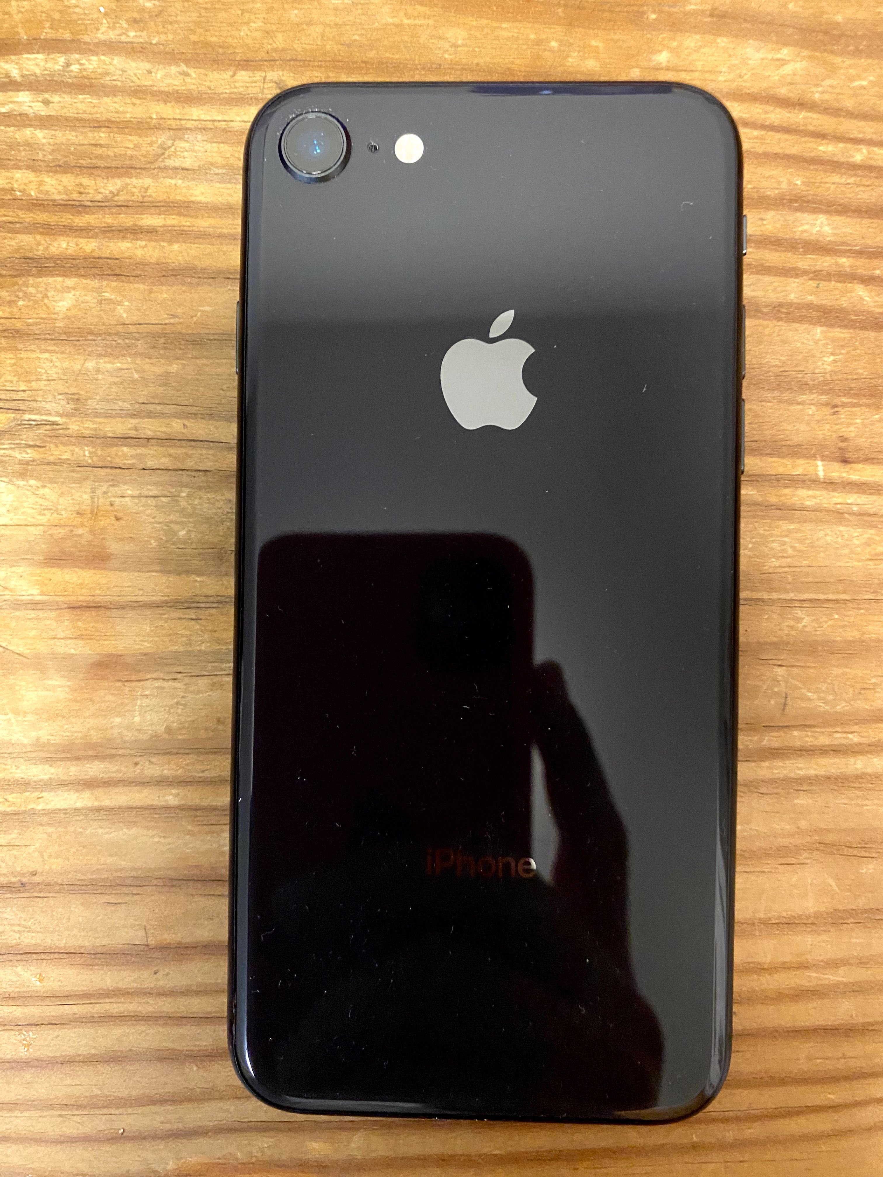 iPhone 8 64gb Jet Black bateria 85%