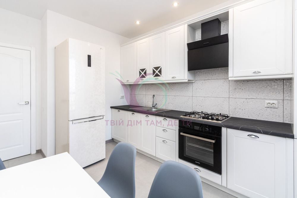 Сучасна 1-к. квартира по вул. Короля Данила у р-н центру