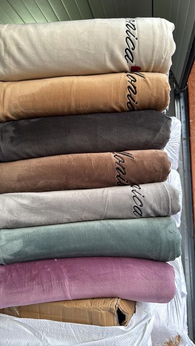 Вишукане приємна мʼяка велюрові комплекти постільної білизни "Monica"