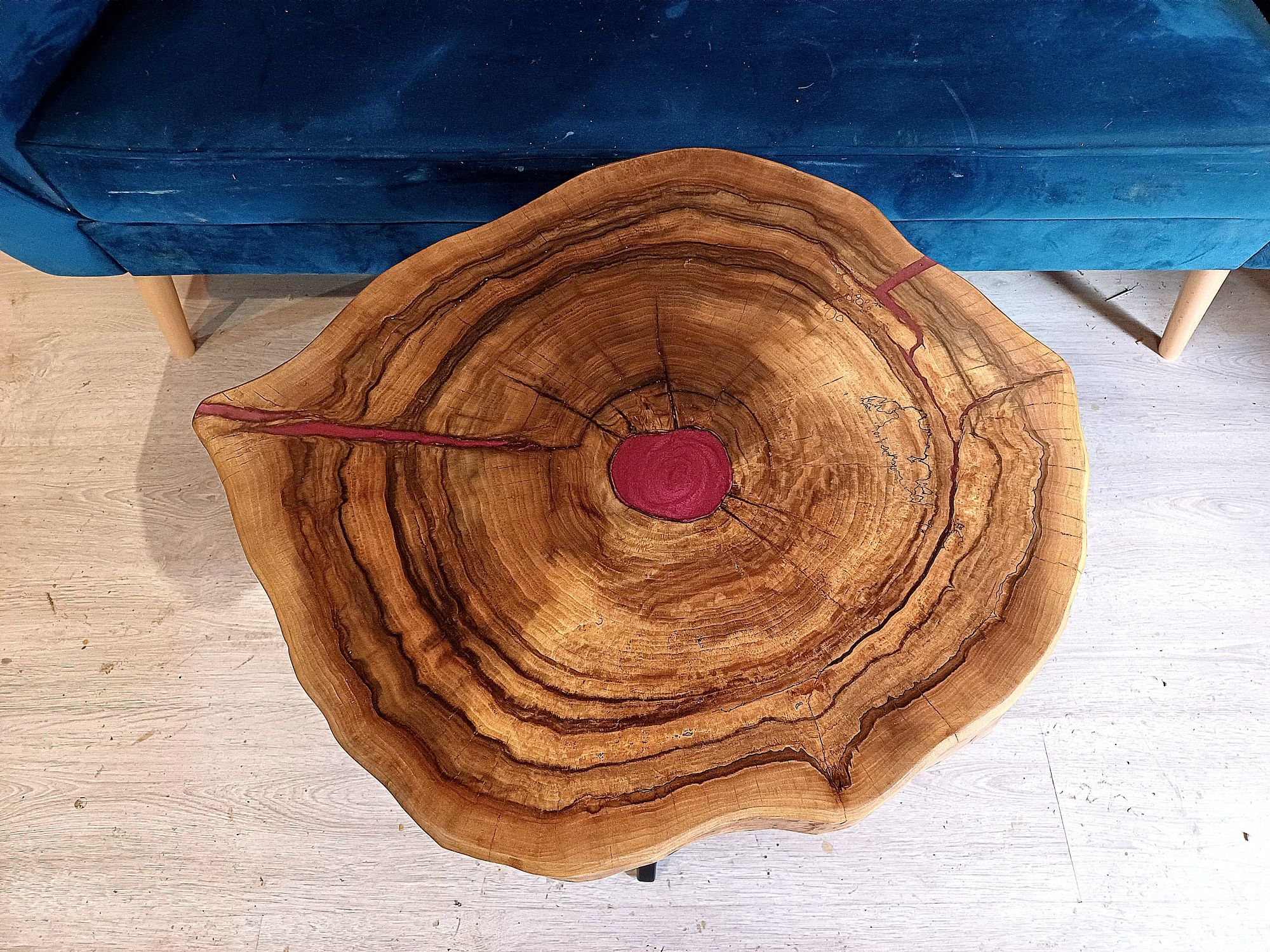 Stolik kawowy 68x63cm plaster drewna loft