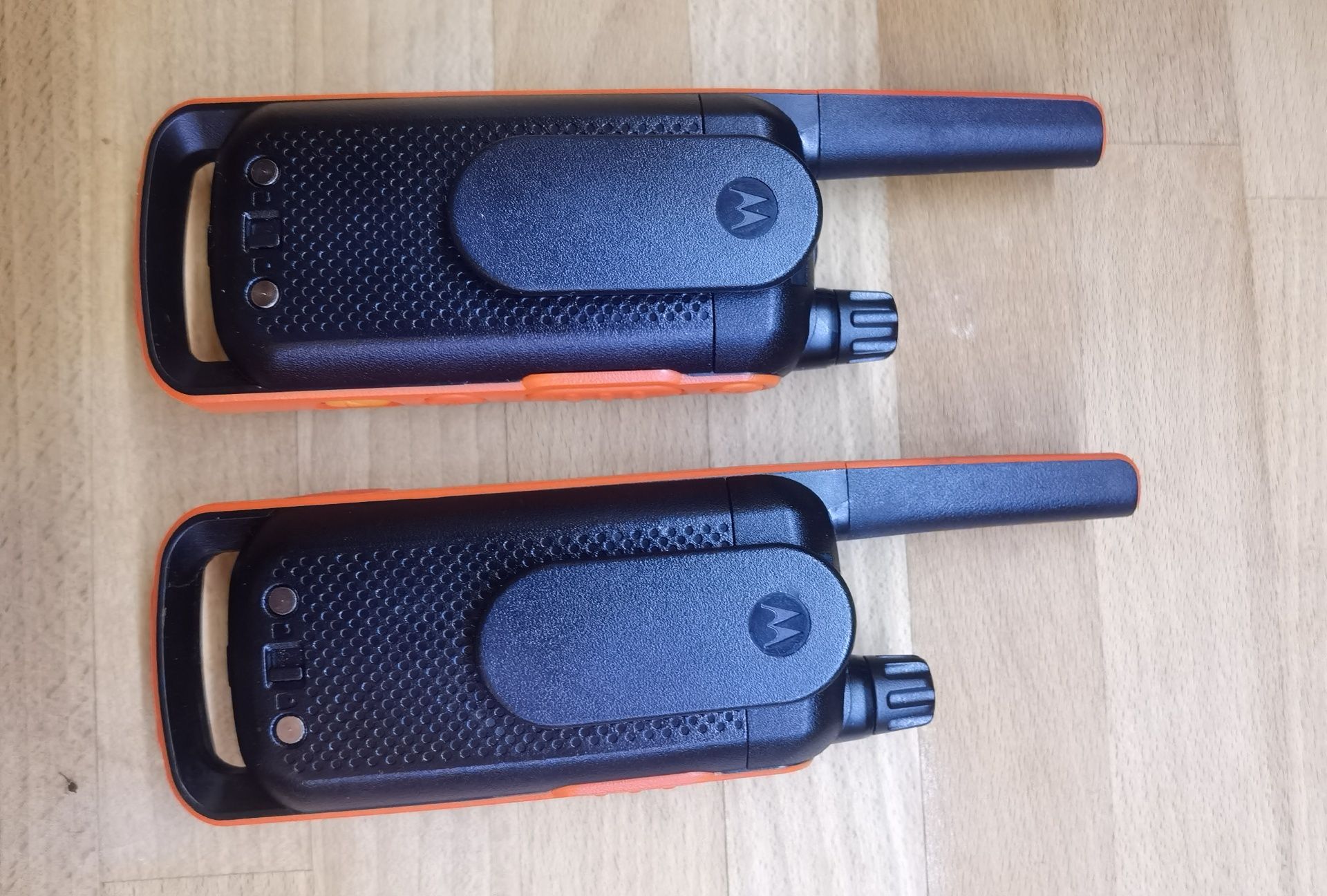 Zestaw krotkofalówek Motorola T82