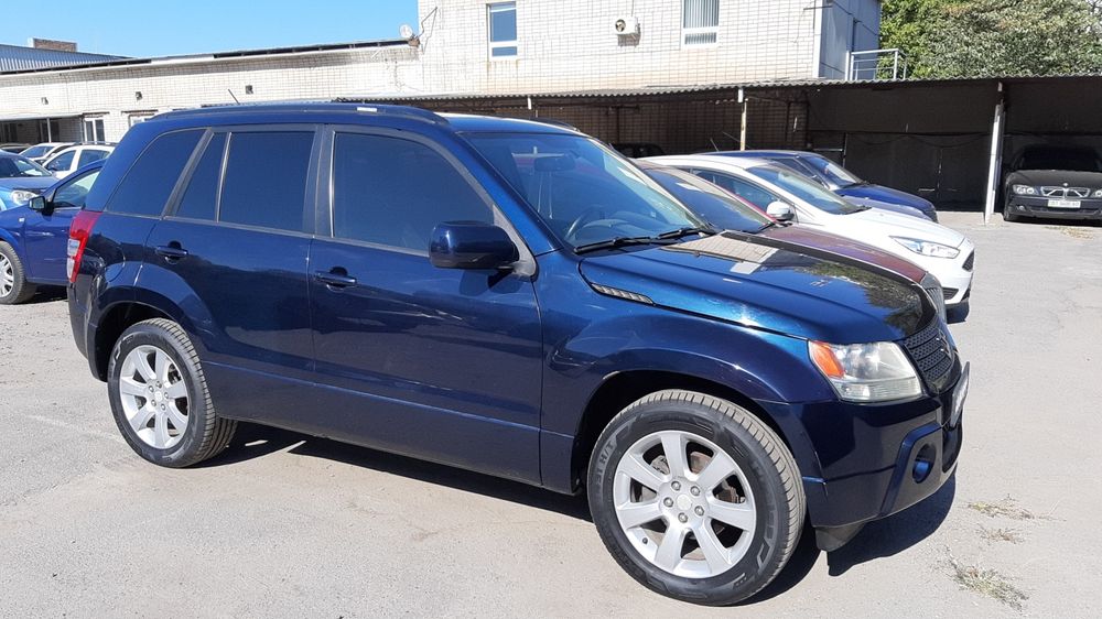 Suzuki Grand Vitara 2011, avtomat,  2.4.