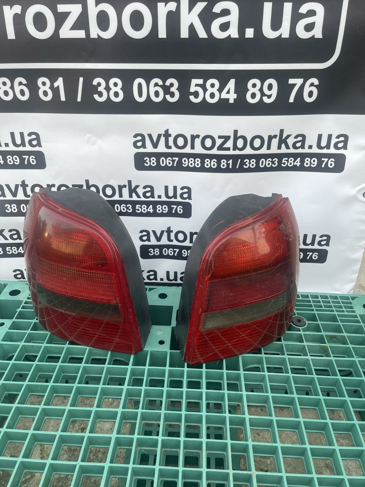Ліхтарі Ауді а4б5