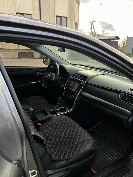 Toyota Camry 55 SE 2015