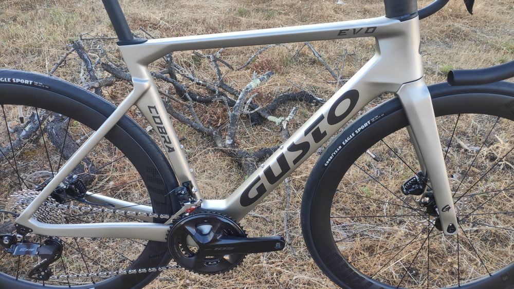 Gusto Cobra EVO Carbono
