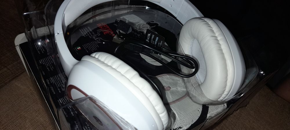 Auscultadores NGS Novos