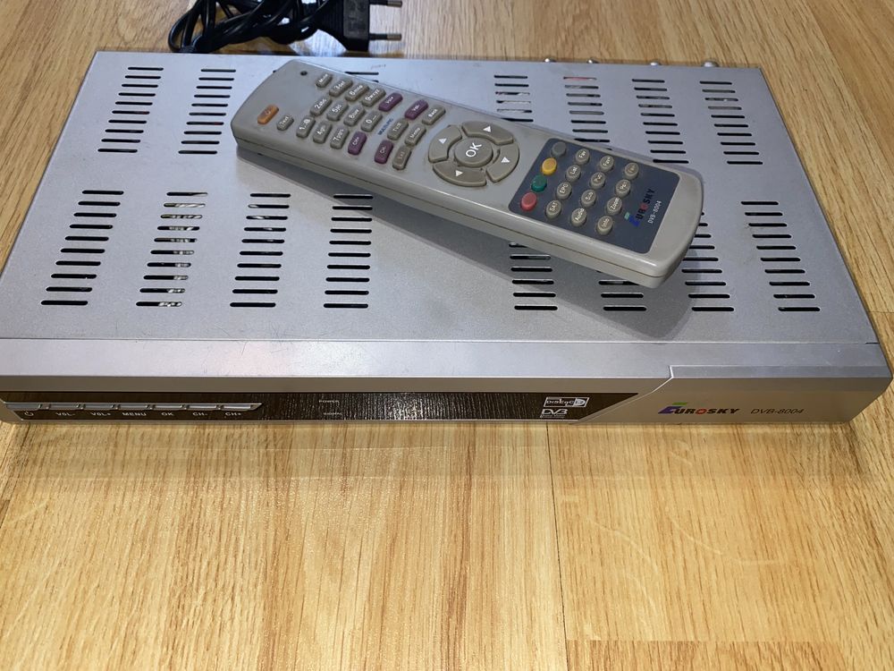 Тюнер EuroSky DVB-8004