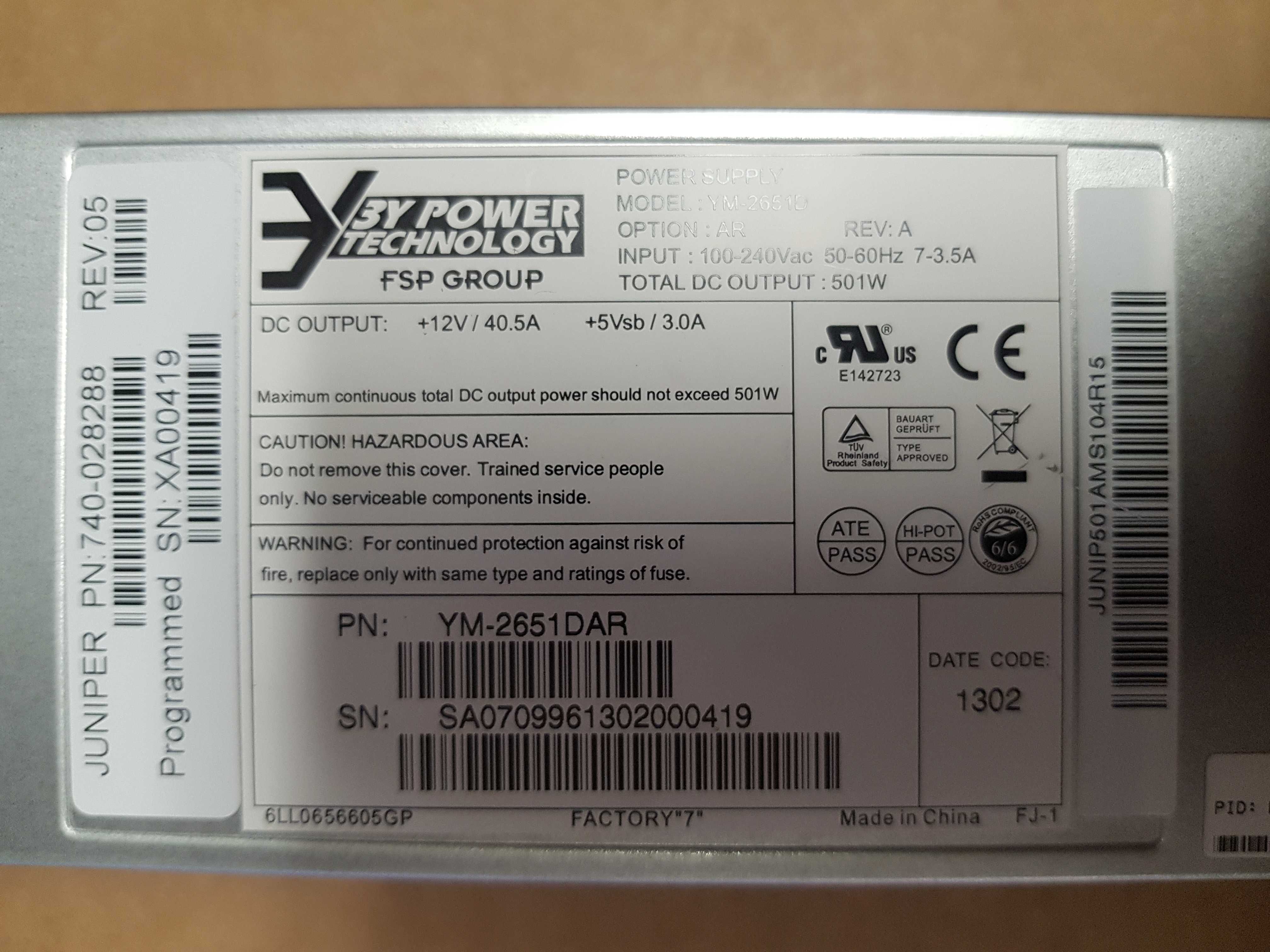 Блок питания Juniper PWR-MX80-AC