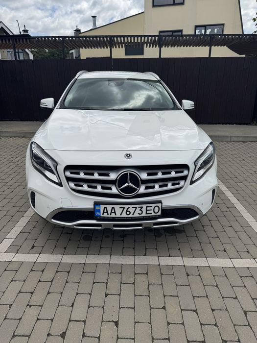 Mercedes benz gla class 2018